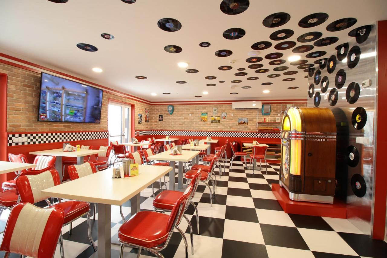 Jukebox Hotel Znojmo Dış mekan fotoğraf